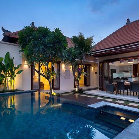 Villa Apanya Sanur Bagian luar foto
